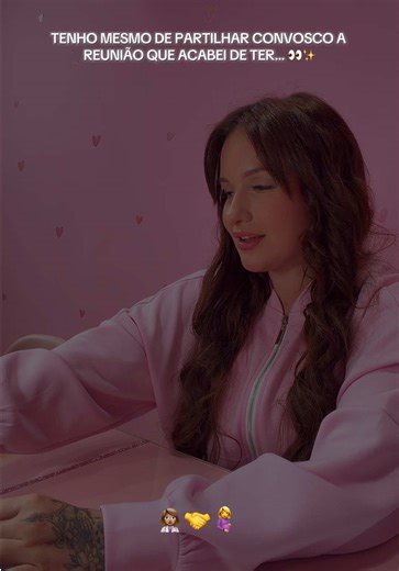 A maior parte das pessoas sabe que eu raramente faço colaborações. Não por falta de convites, mas por falta de tempo e, acima de tudo, porque nem tudo está alinhado com as minhas ideologias. Hoje foi diferente. Acabei de fechar uma colaboração incrível, pensada com propósito, verdade e impacto real, e que vai ajudar imensas mamãs em 2026 🤍✨ (E sim… essa cara séria 😅 estava mesmo super concentrada e genuinamente interessada em tudo o que estava a ser dito. Quando acredito, envolvo-me a 100%.) #