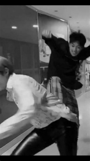 ✰𝐓𝐚𝐞𝐤𝐨𝐨𝐤𝐞𝐫!!