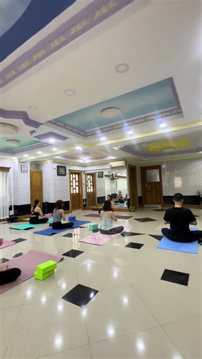 Weekend Beginner Class ⏰ 4:00 to 5:30 PM 🏡 Asana Yoga Studio 📍No.153, Unit 201, Second floor, Corner of 47 street & Anawrahta Road, Botahtaung Tsp,Yangon.(Above Thai 47) 📲 09787251800/ 09880056548