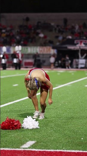 Backflip #cheerleader #cheer #cheerleading #cheerleaders #highschoolfootball #highschoolband