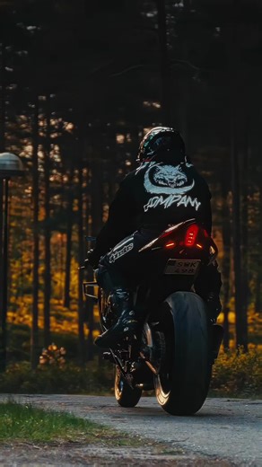 Cinematic Bike Loop Edit — Smooth Motion Short