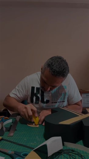 Detalles Creativos de Logo en 3D para Papercraft