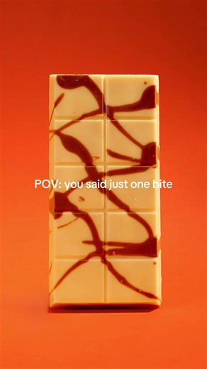 and suddenly you’re holding an empty wrapper like ??? #whitechocolate #speculoos #sweettooth #desserttok #creatorsearchinsights