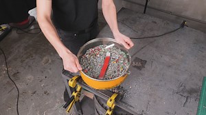 221K views · 340 reactions | Don't Toss It! Brilliant Ways to Upcycle Aluminum Cans | 5-Minute Crafts Family | Facebook