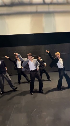 5:53, one more time ✨💛 #nSSign #엔싸인 #nSSign_3rd_Anniversary #TOMORROW_X_TOGETHER #5시53분의하늘에서발견한너와나