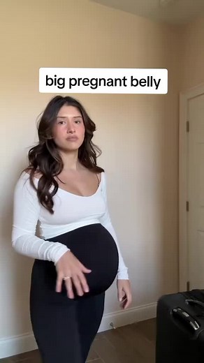 Massive Pregnant Belly - 7 Months Enceinte Triplets