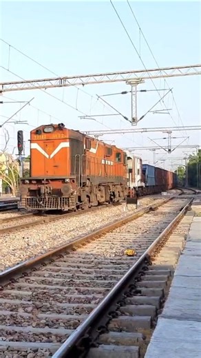 Jhansi WDG 3A with Departmental train Chugging towards Agra Cantt #shorts