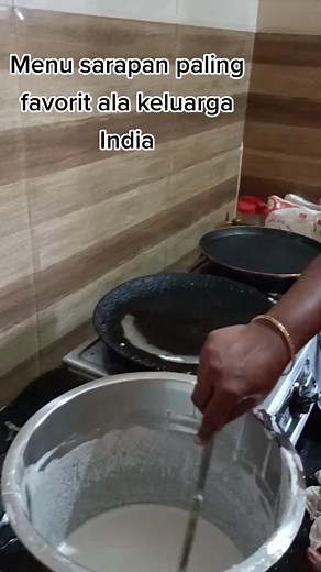 menu sarapan paling favorit di India #indianwife #tamilsong #indiaculture #tamilfood #tamilculture #tamilan #arthi_mk #indiancouple #tamilnadu #indiafood #sareelover