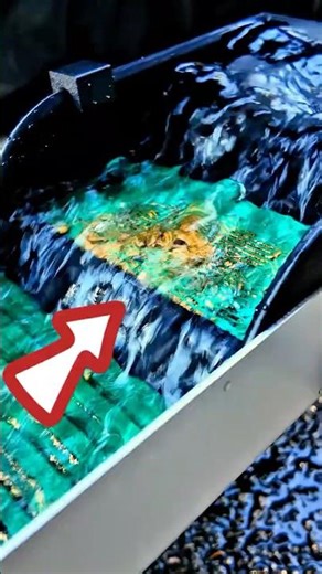 Cleaning Gold Concentrates With a Mini Sluice #goldmining #goldrush