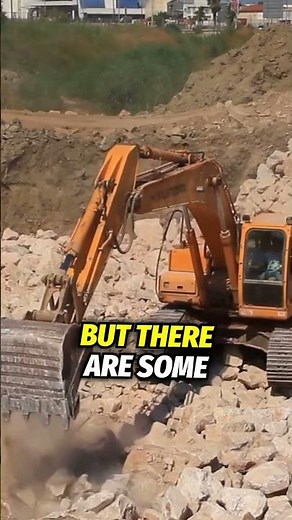 Choosing Your Excavator: Mini vs. Standard - Pros and Cons