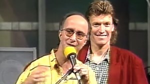 Steve Winwood Performs On Late Night With David Letterman In 1986
