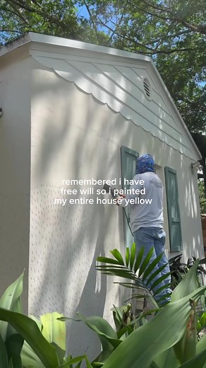 Yellow House Delight: Why Yellow Makes Me So Happy