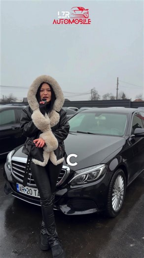 🔥 C-Class din 2017, Euro 6, la sub 13.000 de euro? Da, există și e gata de drum! Dacă cauți eleganța specifică Mercedes dar vrei și un consum imbatabil, acest C 200 CDI este alegerea inteligentă. Combinația de motor 1.6 Diesel (136 CP) cu transmisia manuală în 6 trepte îți garantează fiabilitate pe termen lung, costuri mici de întreținere și zero griji la cutie. 💎 Pachet tehnic și confort TOP: • Vizibilitate maximă: Faruri ILS (Intelligent Light System) Full LED care decupează traficul noaptea