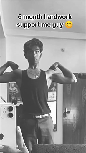 biceps flex after 6 month hard workout / look it 🤔