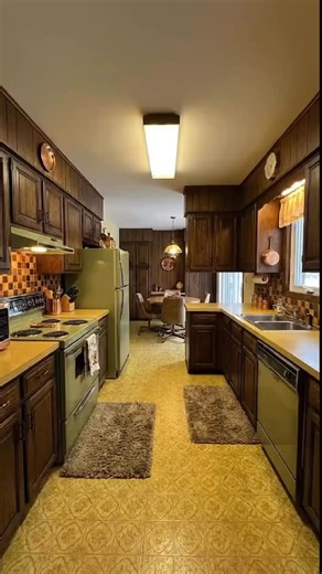 Took a “before” pic of my client’s house… did the render… fed it to VEO 3… and boom—this place transformed like it just got a reality-TV makeover. 😂🏡✨ | Dimension Render