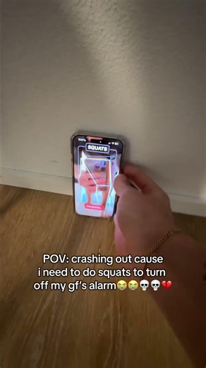 the app is ‚buzz alarmz‘ on the app store✌️🥀#sleep #wakeup #brainrot #alarmclock #morningmotivation