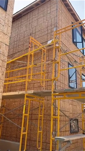 Bricklayer scaffolding the right way