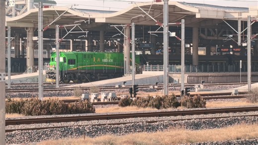 火车视频 0T270喀什——西安车底入库