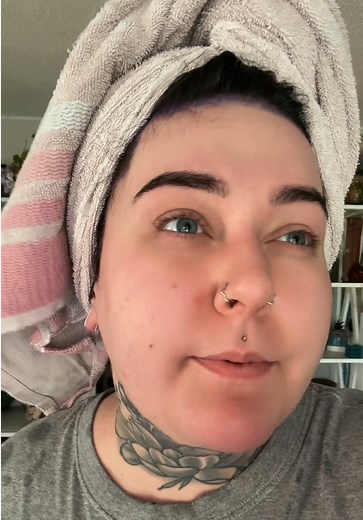 Arctic Fox vs Manic Panic hair dye results — green, purple & burgundy part 2