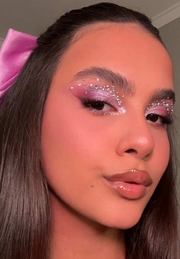 Creative Makeup Transition Techniques for TikTok