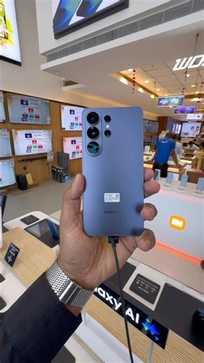 S26 Ultra: Samsung's CRAZIEST Phone Yet?! (Hands-On Demo)