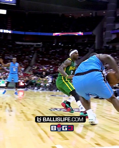 2.7M views · 10K reactions | NBA champ BIG BABY DAVIS is a monster in the PAINT!! | Ballislife | Facebook
