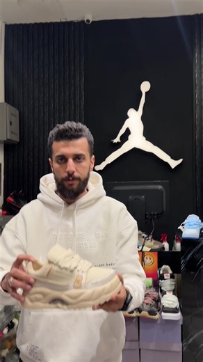 #paris_jordan_shoes #shoeschallenge #fyp #viral #paris_shoes @Paris Jordan shoes⛸️