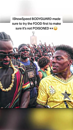 IShowSpeed BODYGUARD made sure to try the FOOD first to make sure it's not POISONED 👀😳 #ishowspeed #fyp