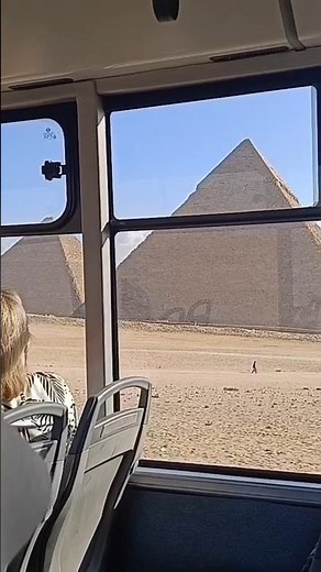 Les magnifiques pyramides de Gizeh.