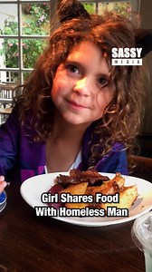 Sharing her food with the homeless! 💕 | Sassy