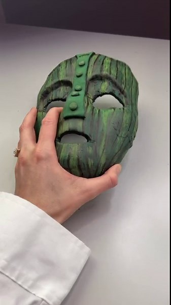 How to Transform Into The Mask with Makeup