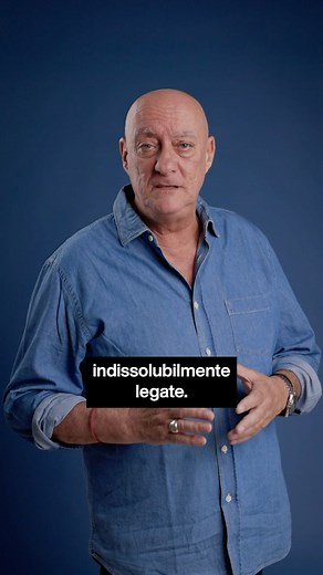 La Milano degli anni ‘70/‘80 era una Milano abitata dagli Indiani. “Gli Apache” era il nome con cui era conosciuta la banda di Angelo Epaminonda, una banda criminale che era solita uccidere persone e poi… cantare. “Canti di guerra”, Stefano Nazzi (@stenaz) | Mondadori
