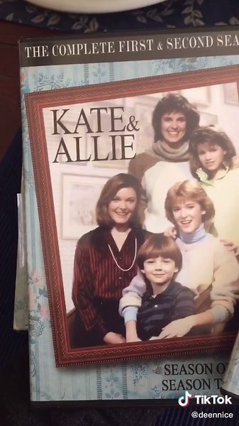 80s Deennice on TikTok