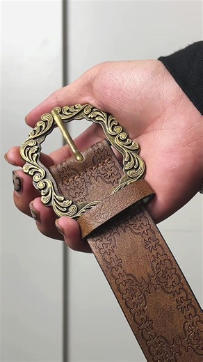 Creative Belt Outfit Ideas for Fashion Enthusiasts