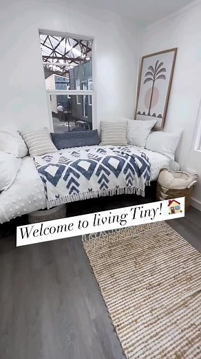 11K views · 196 reactions | Step inside this dreamy tiny home! ✨Explore the clever space-saving solutions and eco-friendly features that make this tiny home the perfect blend of style and functionality. Tag someone who'd love to live in this gem!  #TinyHome #TinyHouseLiving #CozyLiving #Tinyhousebuild #DreamHome #Tinyhousenation | Tiny House Listings | Facebook