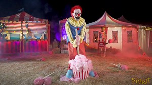 308K views · 2.6K reactions | They're here to give you a show. Head to our landing page to shop select styles now: https://bit.ly/3xCJ0cS #spirithalloween #halloween #animatronics #halloween2024 *Features audio from Roger L. Jackson, the authentic voice of Ghostface | Spirit Halloween | Facebook