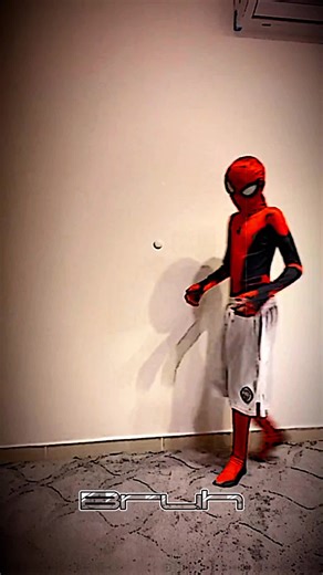 Chilling Bros Dance Party ft. Spooderman | Mzouo Vibes