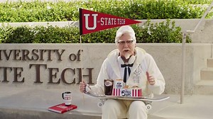 KFC $5 Fill Up TV Spot, 'College Student' Featuring Norm Macdonald