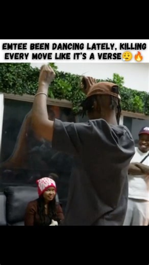 Jozi-Nesh Media on Instagram: "Emtee’s been in his dancing era lately, showing love and keeping the SA Hip Hop spirit alive. 🙌🏽🔥"