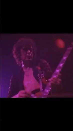 Jimmy Page Live with the Violin Bow 🔥 One of Rock’s Most Legendary Guitar Moments
