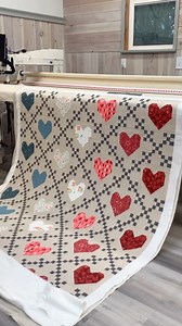 57K views · 641 reactions | We are in LOVE with Bonnie’s beautiful quilt! She used the Heirloom of Hearts quilt pattern from Lo & Behold Stitchery and paired it with the Paradoxical pantograph from the Longarm League. Vintage Stitch By Jenae and her #APQS Lucey did a fabulous job quilting this showstopper!  | APQS | Facebook