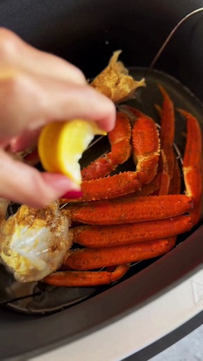 Ninja foodi possible cooker pro is on sale in COSTCO right now! Did you already get your #possiblecookerpro or still thinking if you should get it? Watch me making #steamedcrabs using a #steamer function. Follow me for more #ninjafoodipossiblecooker and other recipes📍❤️. #ninjafoodipossiblecookerpro #snowcrab #snowcrablegs🦀 #snowcrablegs #ninjafoodi #costco #possiblecooker #recipesoftiktok #cookingvideo