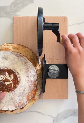 Slicing Sourdough: Fun Techniques for Perfect Slices
