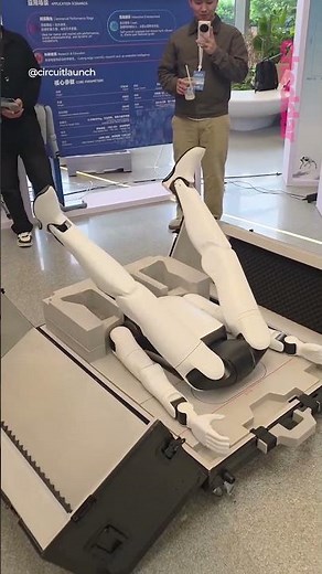 AGIBOT A3 self-packing🤖 #humanoid #robot #ai