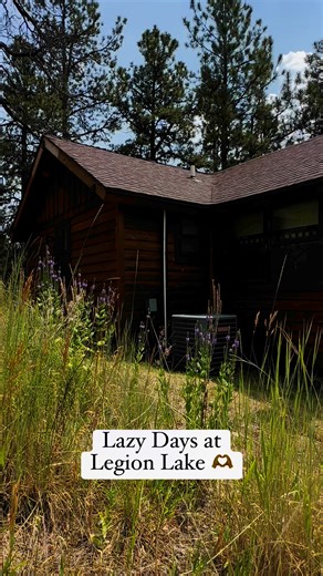 Legion Lake Lodge. When you want both a peaceful #cabininthewoods and a lazy day at the beach. #blackhills #custerstatepark #camplife #roomwithaview #southdakotalife | Custer State Park Resort