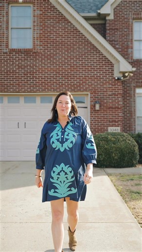 🌷 JUST IN TIME FOR SPRING 🌷 📍 3348 Nugget Drive, Bowling Green, Kentucky 42104 This is the one people wait for and it is located in the highly sought after South Warren School District. 2,783 square feet 4 bedrooms 2.5 baths Primary suite on the main level And can we talk about the TWO gas fireplaces? 🔥 One anchors the living room, and the second is tucked into a cozy sitting room just off the kitchen. It is warm. It is inviting. It is where everyone naturally gathers. Now let’s step outside