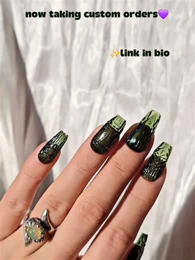 Custom Vintage Inspired Glass Nails Available Now!