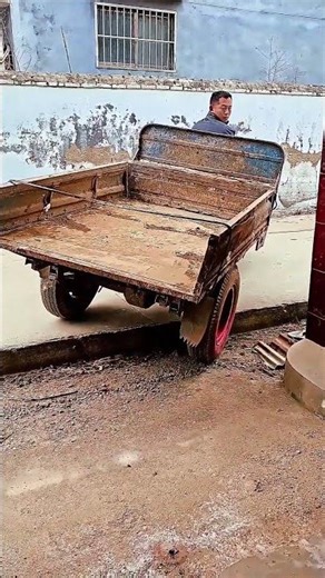 My Yard Is 10cm Lower Than the Road—This Is How I Back My Farm Tricycle In !