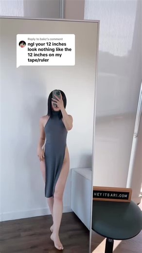 hidden talent: make things look bigger 😬 #rulers #measurement #petite