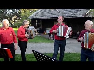 Slakova pesem Čebelar v posebni izvedbi